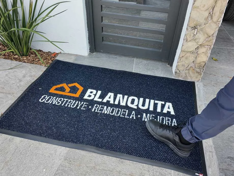Tapete Razoh para clientes y visitantes